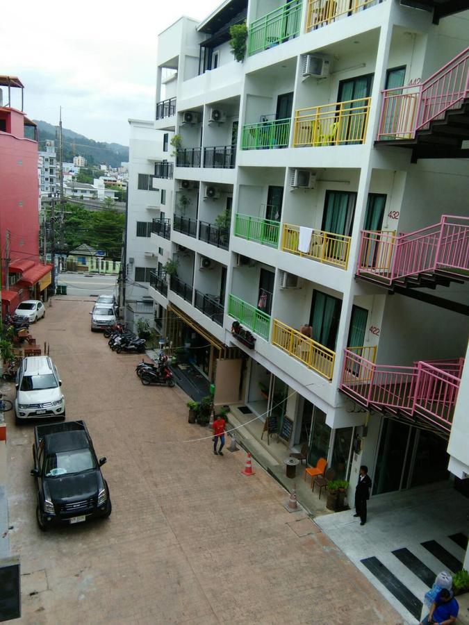 White Sky Boutique Hotell Patong Exteriör bild
