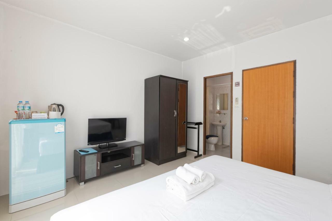 White Sky Boutique Hotell Patong Exteriör bild
