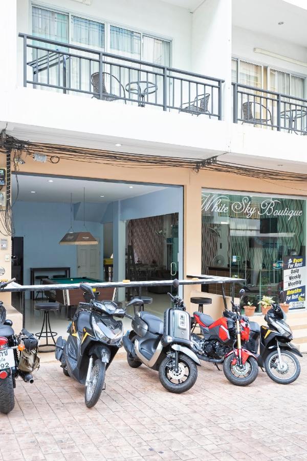 White Sky Boutique Hotell Patong Exteriör bild
